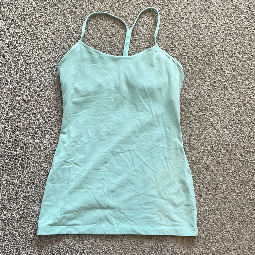 Lululemon Y tank, size 6